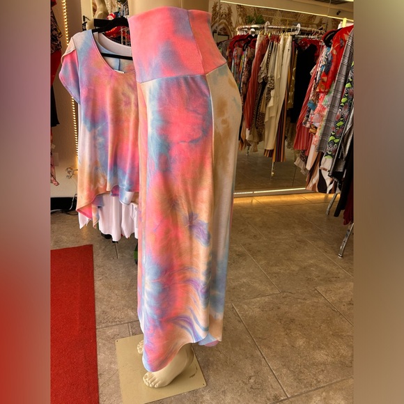 Two piece tye dye outfit set - Picture 5 of 6